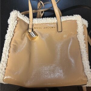 Marc Jacobs Mini Grind Faux Fur Trimmed crossbody 👜